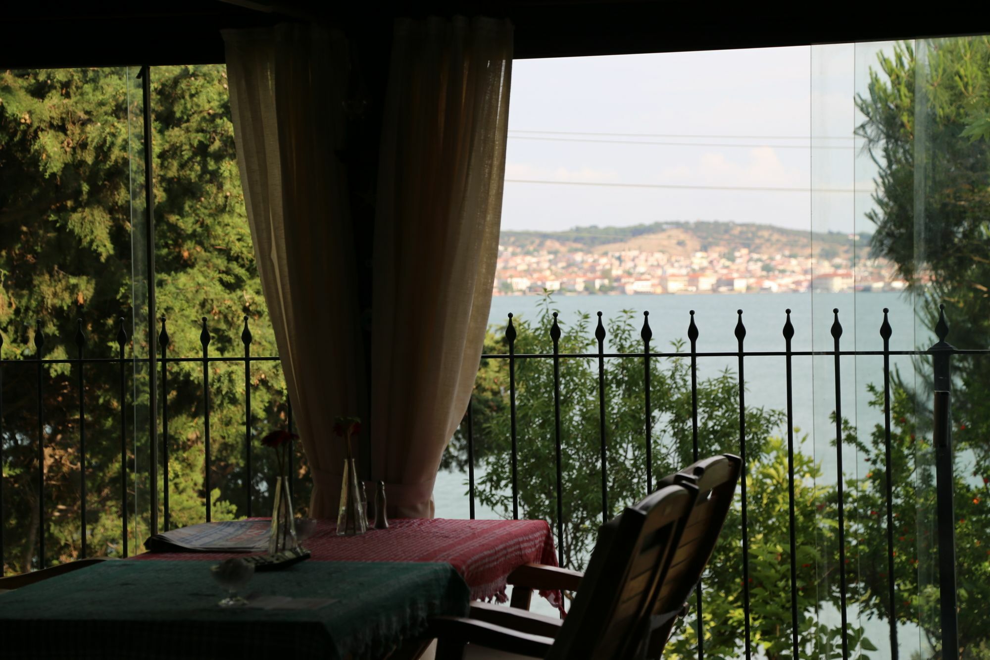 Guzelyali Hotel Ayvalik Exterior photo